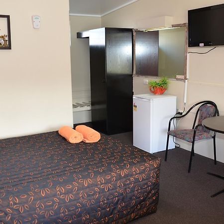 Warwick Motor Inn Eksteriør billede