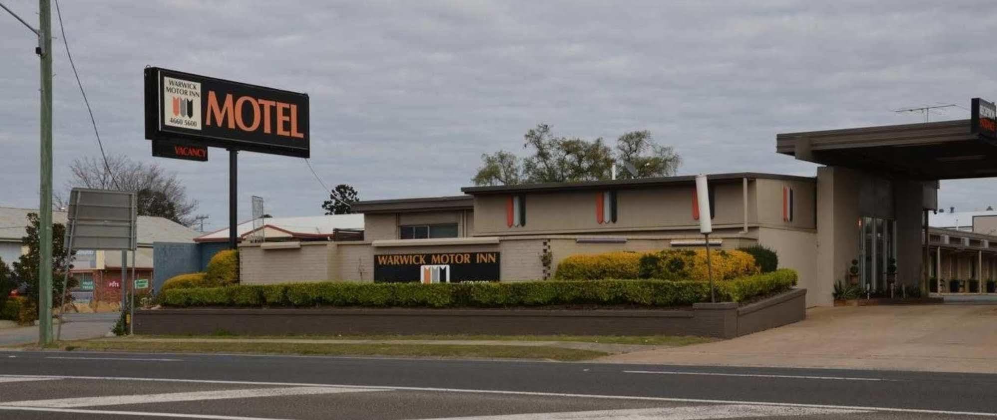 Warwick Motor Inn Eksteriør billede